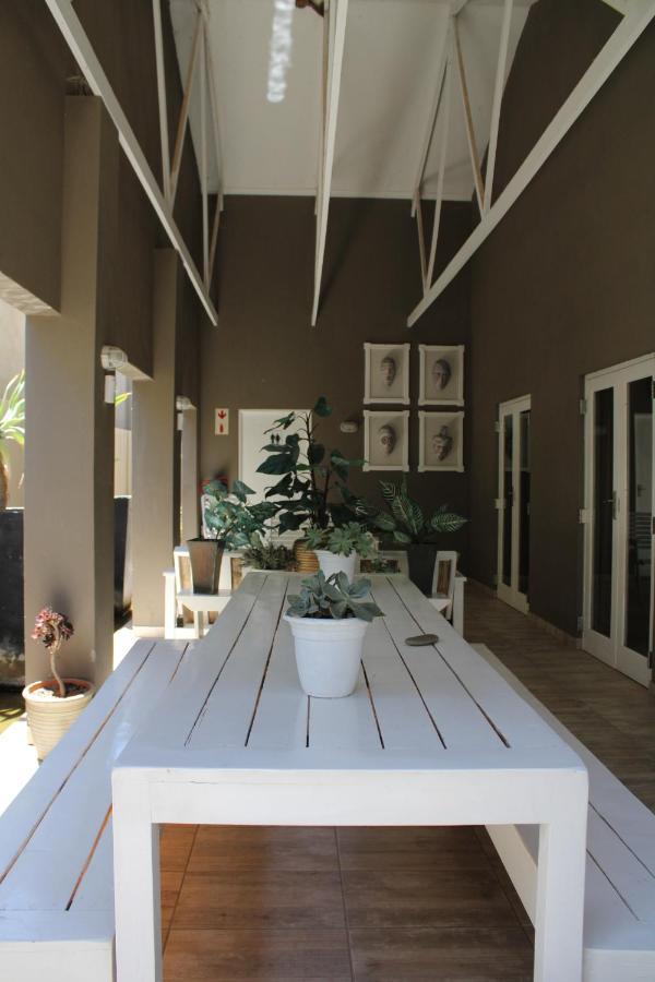 The Calitz Hotel Calitzdorp Buitenkant foto