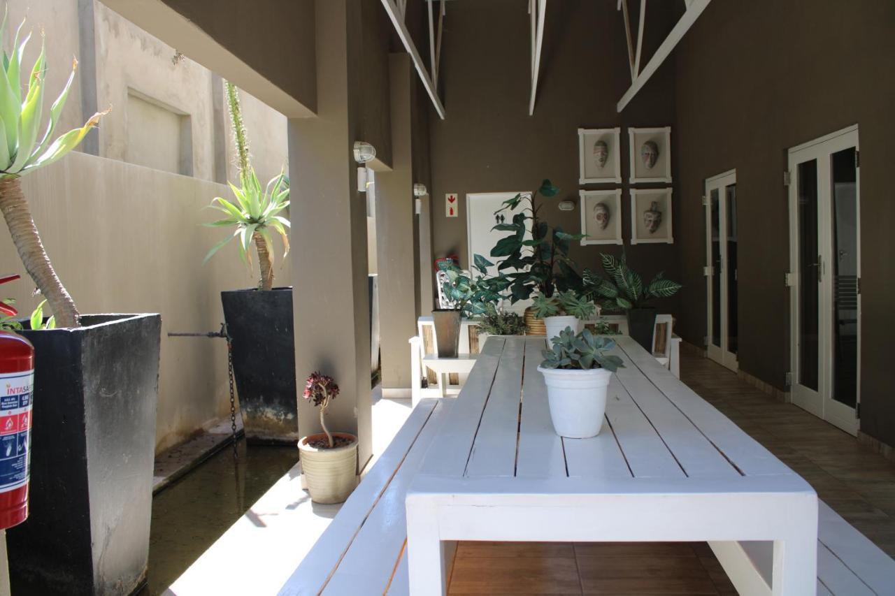 The Calitz Hotel Calitzdorp Buitenkant foto