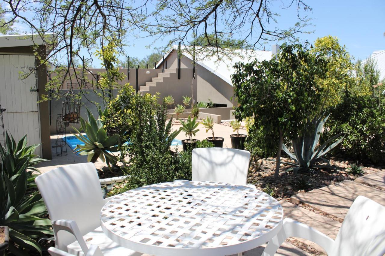 The Calitz Hotel Calitzdorp Buitenkant foto