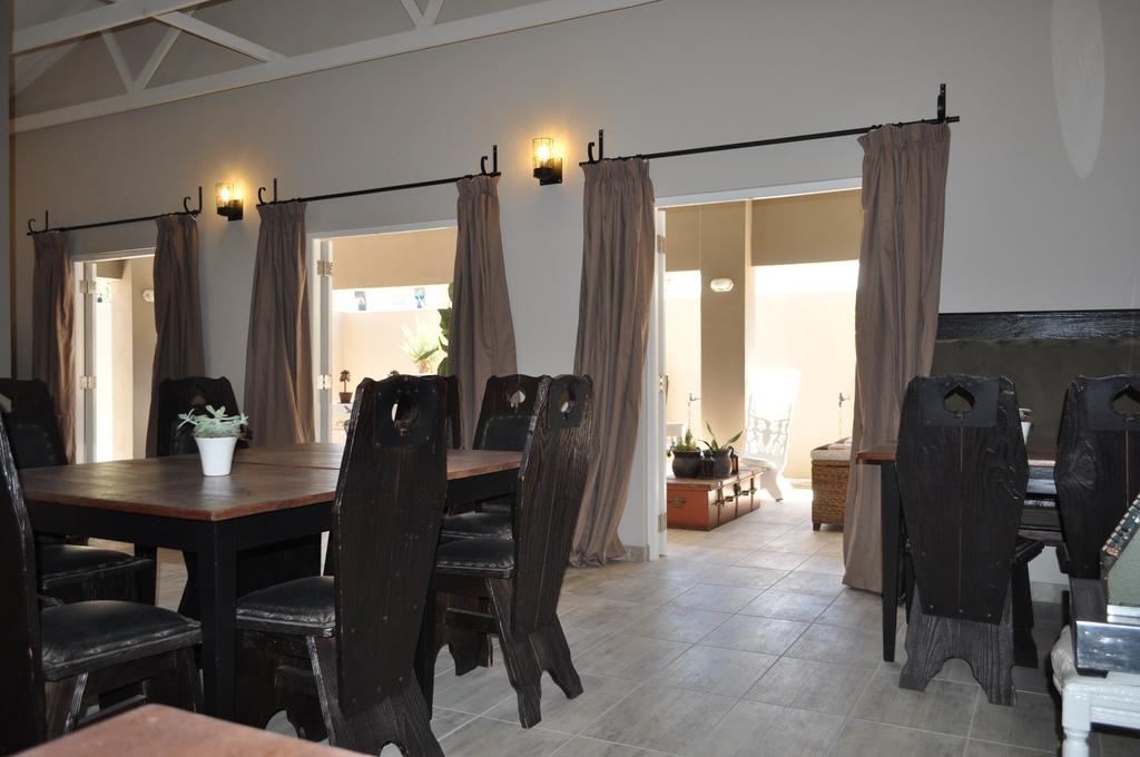 The Calitz Hotel Calitzdorp Buitenkant foto